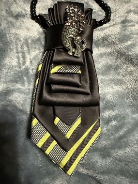 Black and Lime Green Satin with Decorative Pin